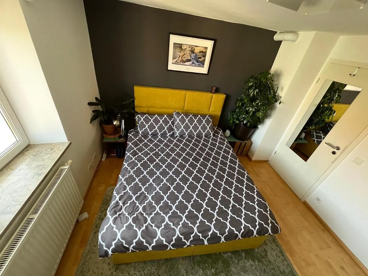 Beautiful And Peaceful Apartment In The Heart Of Munich Germany